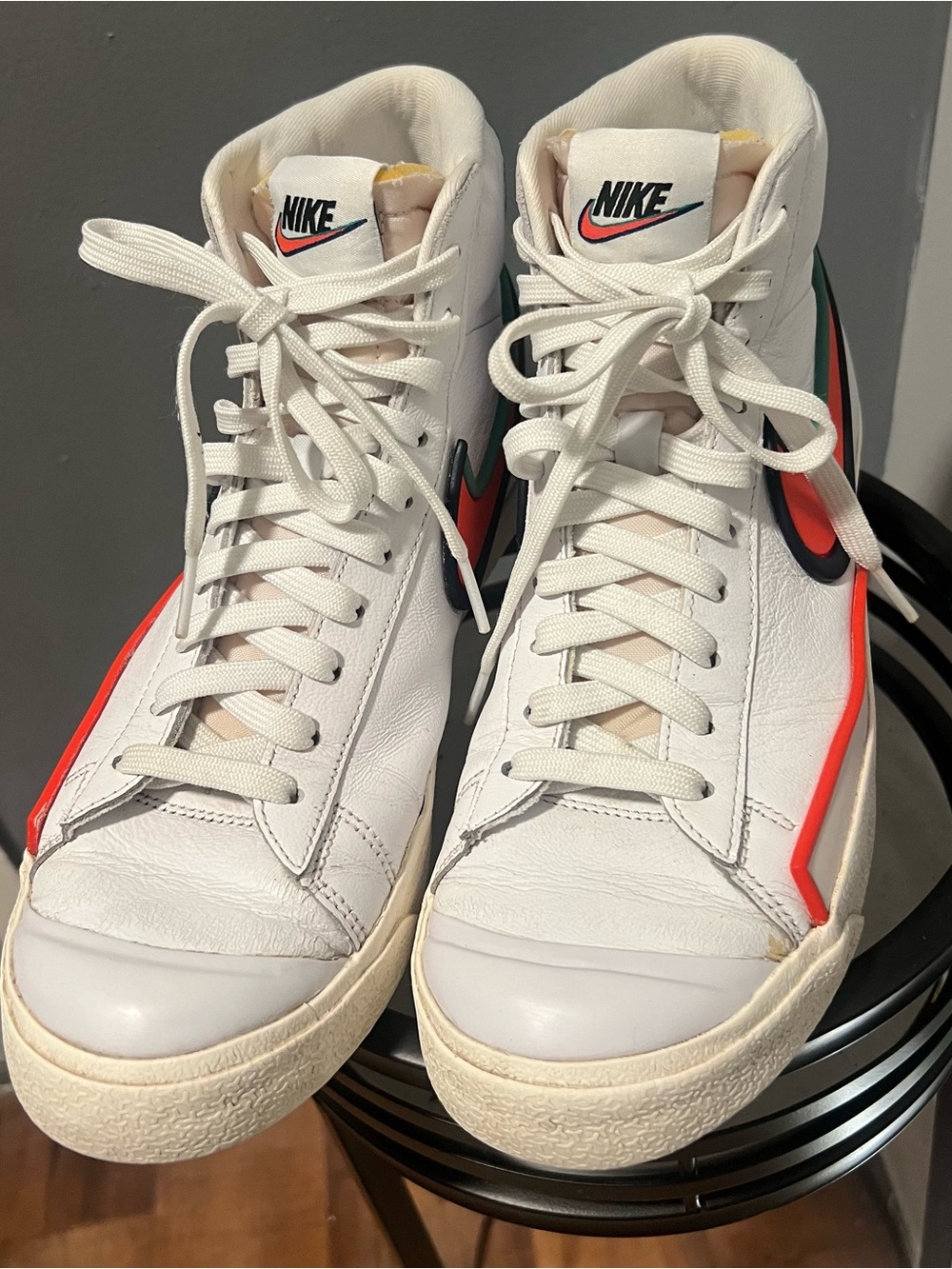 Nike Men’s Blazer Mid Vintage Leather Sneakers - women 10 8.5 men